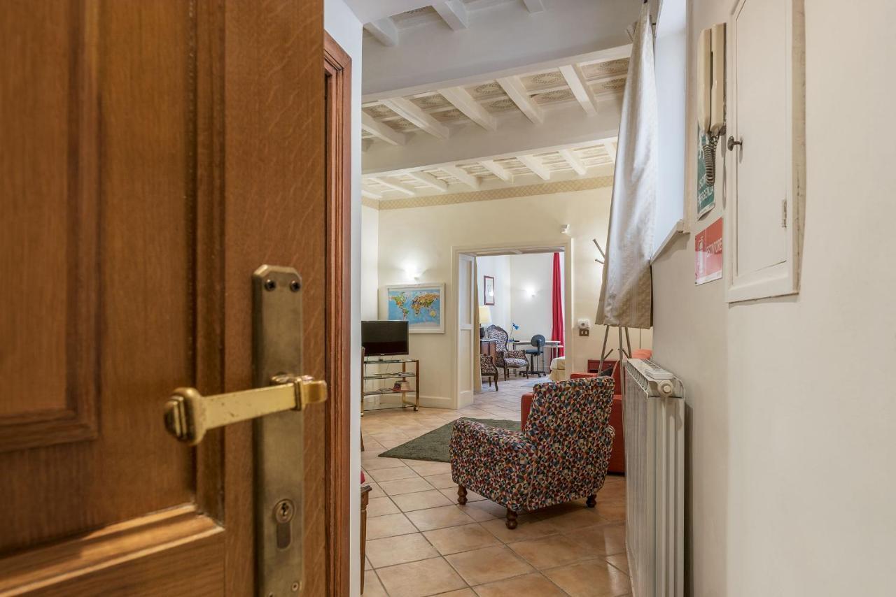 Fontanella Borghese Apartment - Fromhometorome Extérieur photo